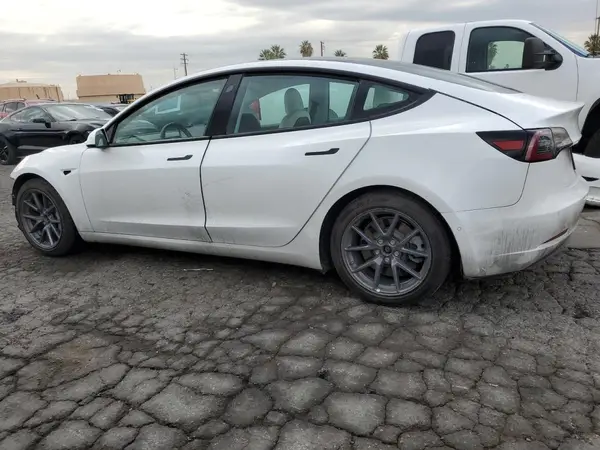 5YJ3E1EB9MF876359 2021 TESLA MODEL 3 - Image 2