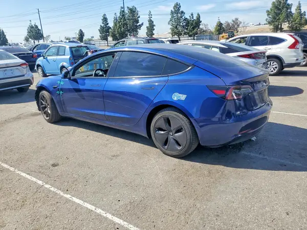 5YJ3E1EB9MF876815 2021 TESLA MODEL 3 - Image 2