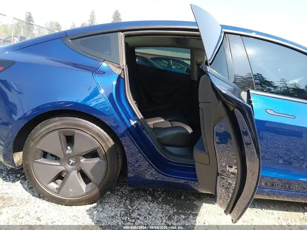 5YJ3E1EB9MF876877 2021 TESLA MODEL 3 - Image 8