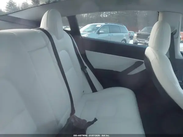 5YJ3E1EB9MF902815 2021 TESLA MODEL 3 - Image 8