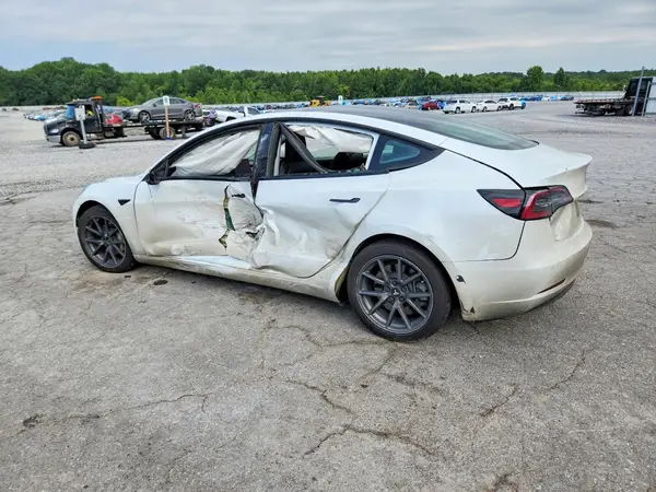 5YJ3E1EB9MF923664 2021 TESLA MODEL 3 - Image 2