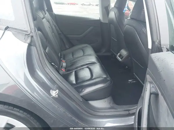 5YJ3E1EB9MF924281 2021 TESLA MODEL 3 - Image 8