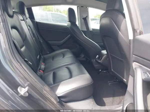 5YJ3E1EB9MF924698 2021 TESLA MODEL 3 - Image 8