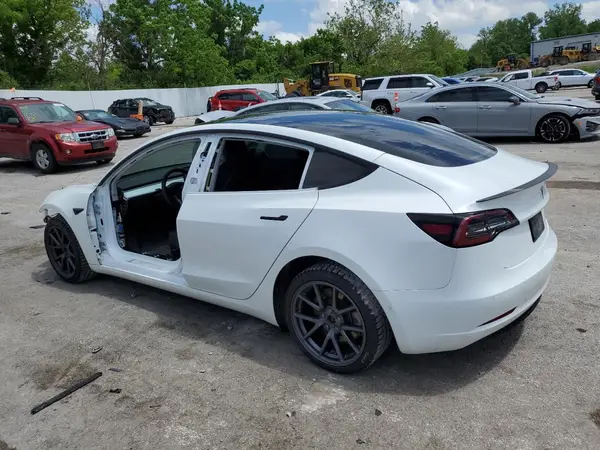 5YJ3E1EB9MF924832 2021 TESLA MODEL 3 - Image 2