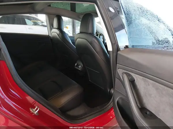 5YJ3E1EB9MF928010 2021 TESLA MODEL 3 - Image 8