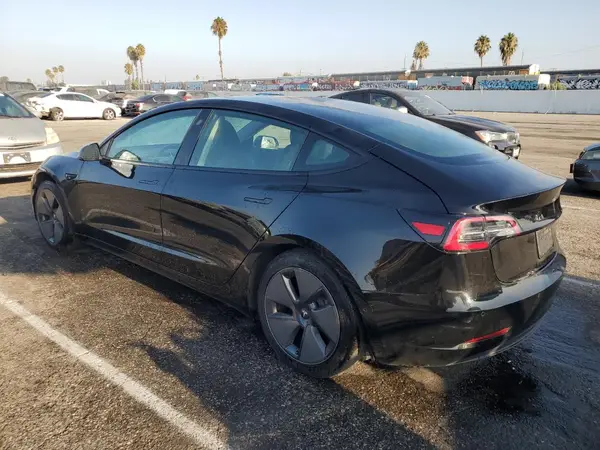 5YJ3E1EB9MF937225 2021 TESLA MODEL 3 - Image 2