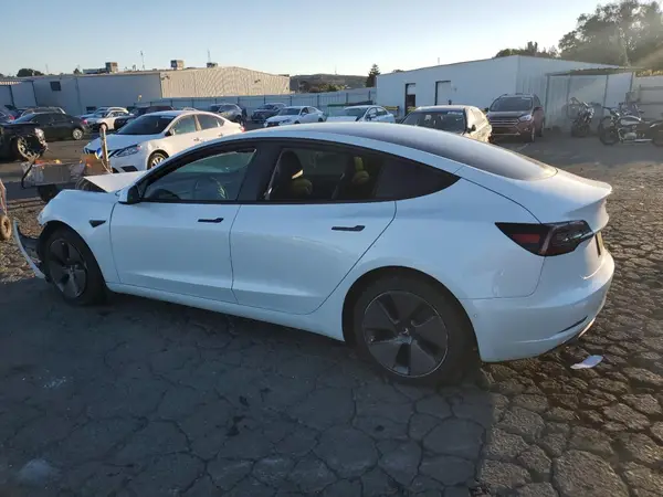 5YJ3E1EB9MF937919 2021 TESLA MODEL 3 - Image 2