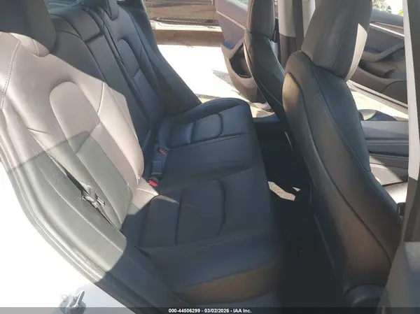 5YJ3E1EB9MF960682 2021 TESLA MODEL 3 - Image 8