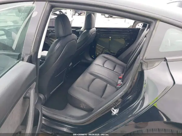 5YJ3E1EB9MF961816 2021 TESLA MODEL 3 - Image 8