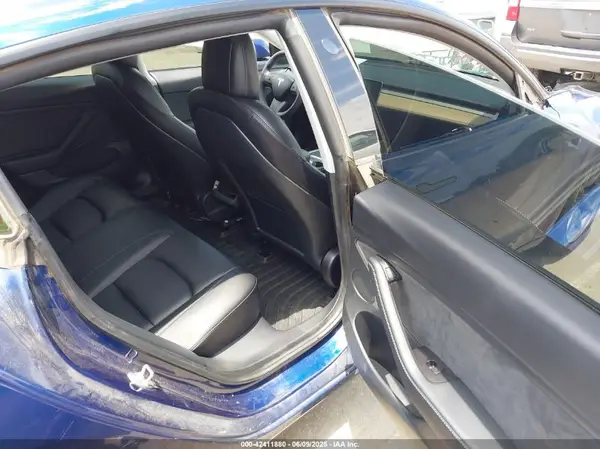 5YJ3E1EB9MF974887 2021 TESLA MODEL 3 - Image 8