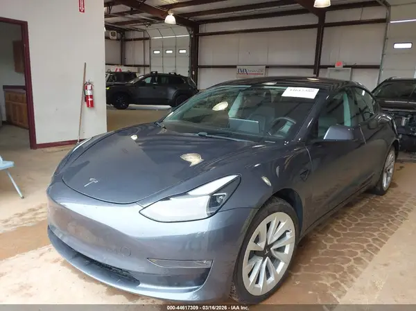 5YJ3E1EB9MF983539 2021 TESLA MODEL 3 - Image 2