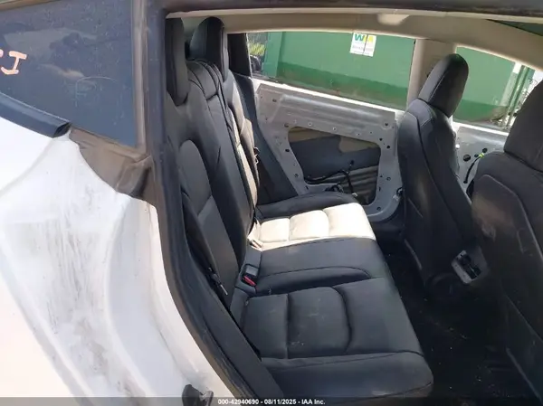 5YJ3E1EB9MF988238 2021 TESLA MODEL 3 - Image 8
