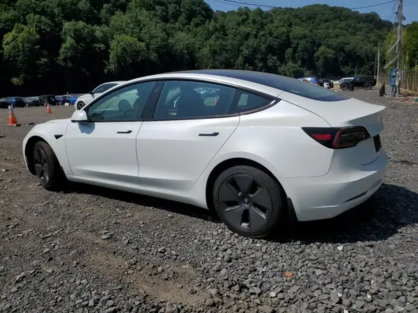 5YJ3E1EB9NF103442 2022 TESLA MODEL 3 - Image 2
