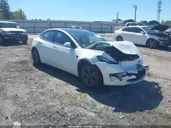5YJ3E1EB9NF104347 2022 TESLA MODEL 3