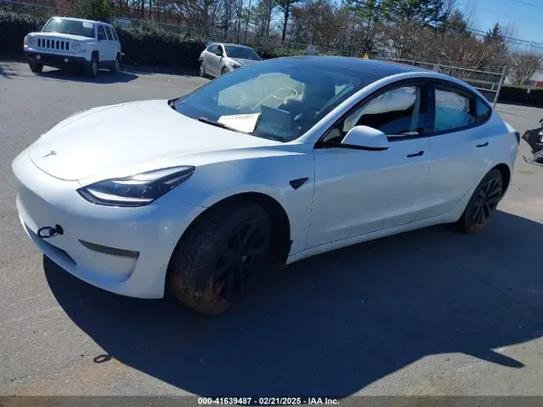 5YJ3E1EB9NF105756 2022 TESLA MODEL 3 - Image 2