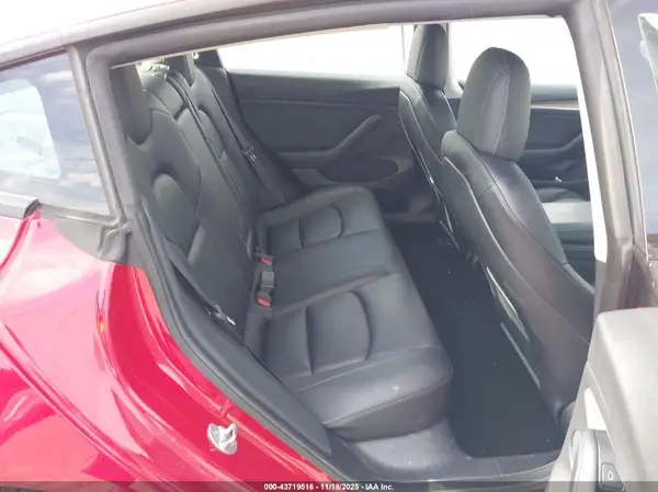 5YJ3E1EB9NF108575 2022 TESLA MODEL 3 - Image 8