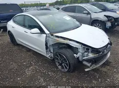 5YJ3E1EB9NF112478 2022 TESLA MODEL 3