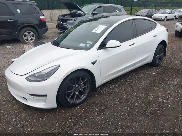 5YJ3E1EB9NF112738 2022 TESLA MODEL 3 - Image 2