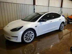 5YJ3E1EB9NF112903 2022 TESLA MODEL 3