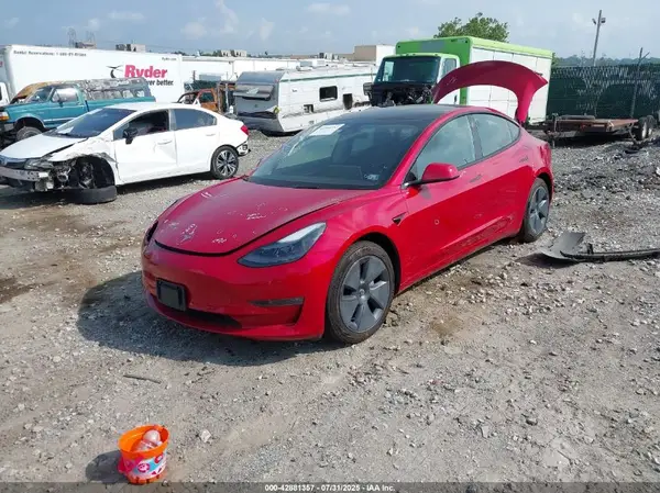 5YJ3E1EB9NF113002 2022 TESLA MODEL 3 - Image 2