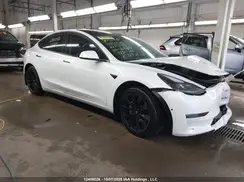 5YJ3E1EB9NF113419 2022 TESLA MODEL 3