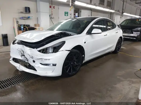 5YJ3E1EB9NF113419 2022 TESLA MODEL 3 - Image 2