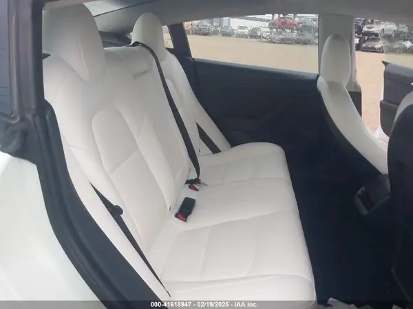5YJ3E1EB9NF115364 2022 TESLA MODEL 3 - Image 8
