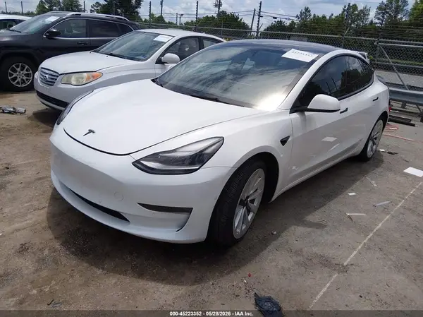 5YJ3E1EB9NF123996 2022 TESLA MODEL 3 - Image 2