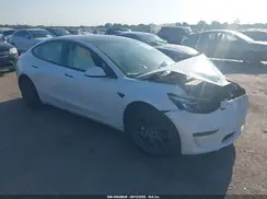 5YJ3E1EB9NF127174 2022 TESLA MODEL 3