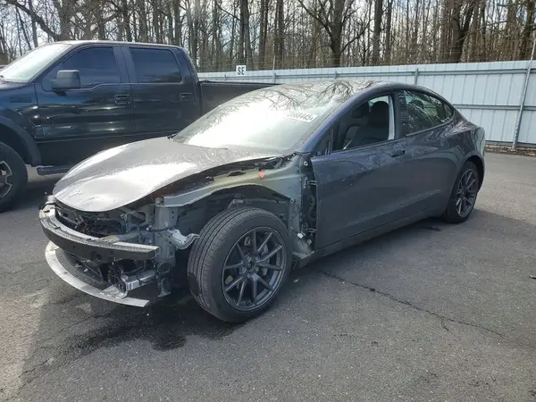 5YJ3E1EB9NF127871 2022 TESLA MODEL 3 - Image 1