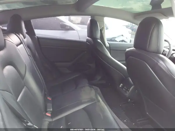 5YJ3E1EB9NF130835 2022 TESLA MODEL 3 - Image 8