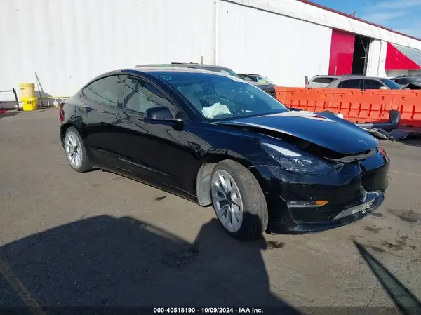 5YJ3E1EB9NF138952 2022 TESLA MODEL 3 - Image 1