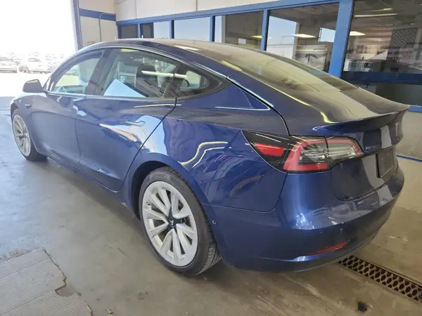 5YJ3E1EB9NF144458 2022 TESLA MODEL 3 - Image 2