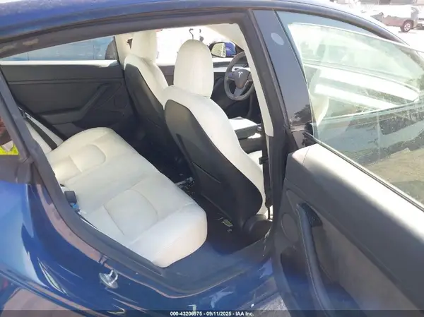5YJ3E1EB9NF154102 2022 TESLA MODEL 3 - Image 8