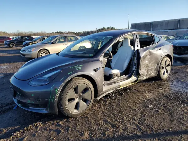 5YJ3E1EB9NF154827 2022 TESLA MODEL 3 - Image 1
