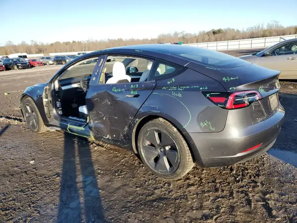 5YJ3E1EB9NF154827 2022 TESLA MODEL 3 - Image 2
