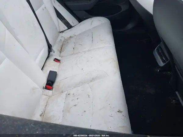 5YJ3E1EB9NF155394 2022 TESLA MODEL 3 - Image 8