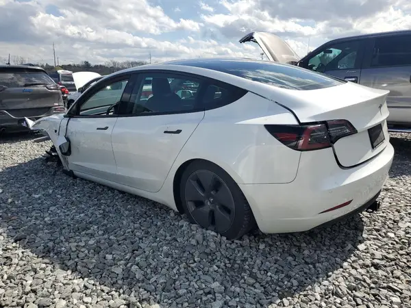 5YJ3E1EB9NF159977 2022 TESLA MODEL 3 - Image 2