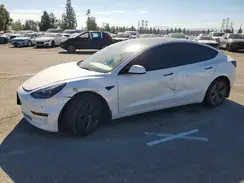 5YJ3E1EB9NF163723 2022 TESLA MODEL 3