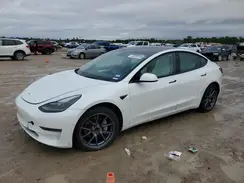 5YJ3E1EB9NF167318 2022 TESLA MODEL 3