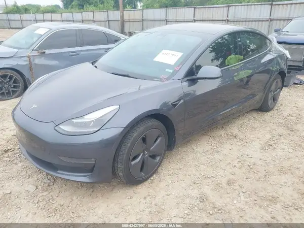 5YJ3E1EB9NF172518 2022 TESLA MODEL 3 - Image 2