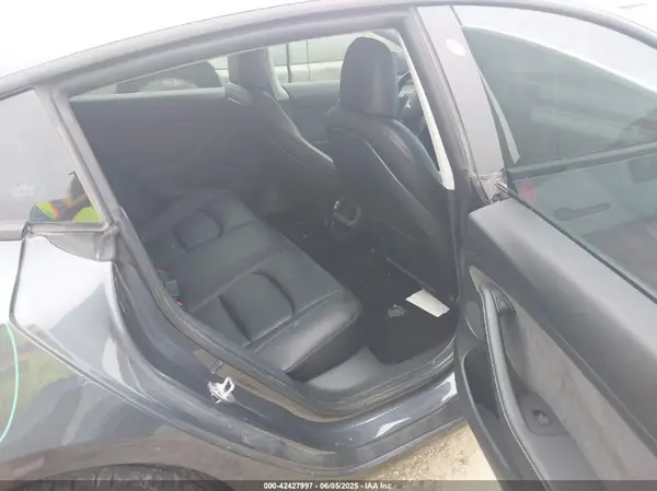 5YJ3E1EB9NF172518 2022 TESLA MODEL 3 - Image 8