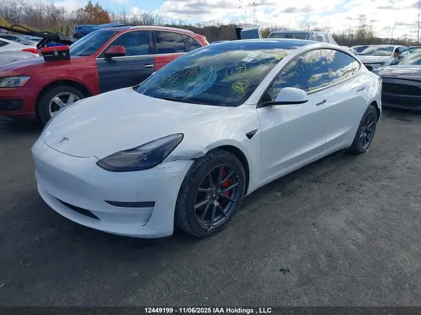5YJ3E1EB9NF172745 2022 TESLA MODEL 3 - Image 2