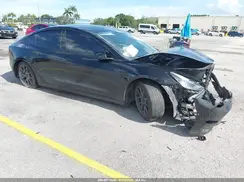 5YJ3E1EB9NF173295 2022 TESLA MODEL 3