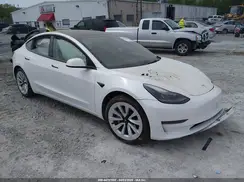 5YJ3E1EB9NF179243 2022 TESLA MODEL 3
