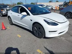 5YJ3E1EB9NF182305 2022 TESLA MODEL 3