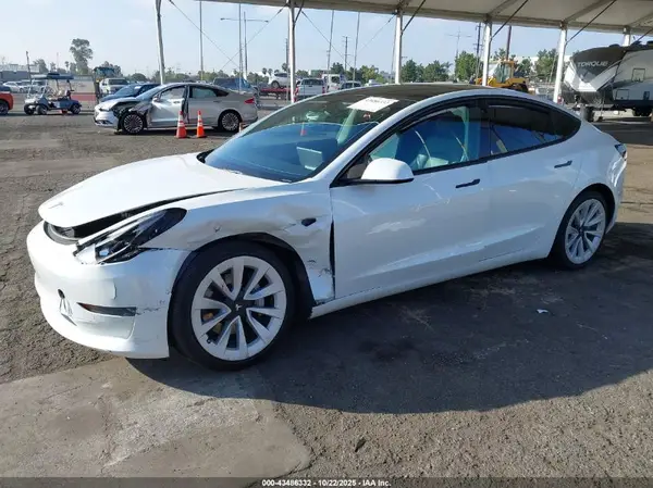 5YJ3E1EB9NF183244 2022 TESLA MODEL 3 - Image 2