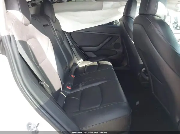 5YJ3E1EB9NF183244 2022 TESLA MODEL 3 - Image 8