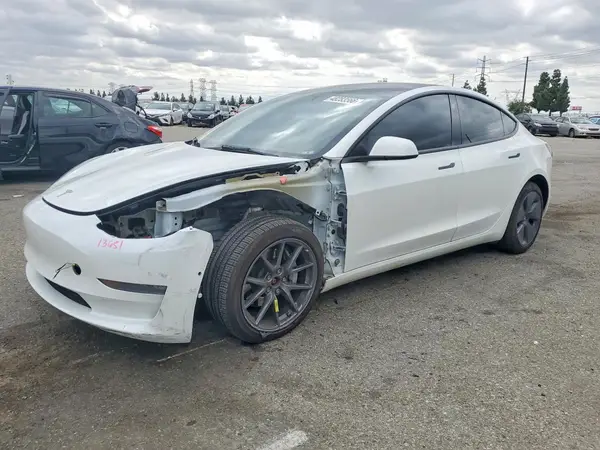 5YJ3E1EB9NF183499 2022 TESLA MODEL 3 - Image 1