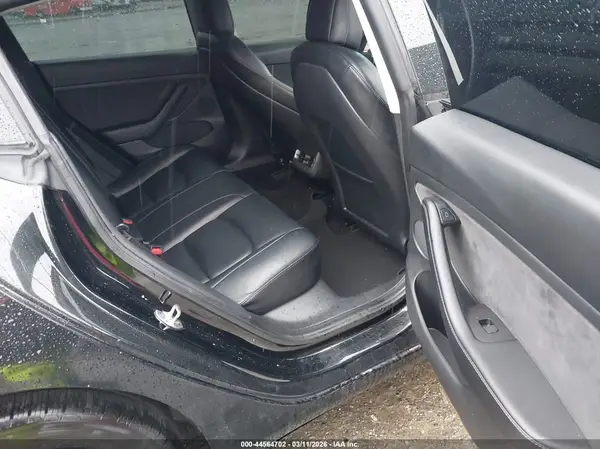 5YJ3E1EB9NF186452 2022 TESLA MODEL 3 - Image 8